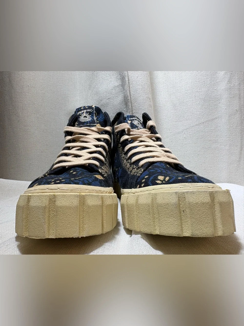 FARM Rio Black Macaw Forest Flatform High Top Platform Statement Sneakers Sz 8.5